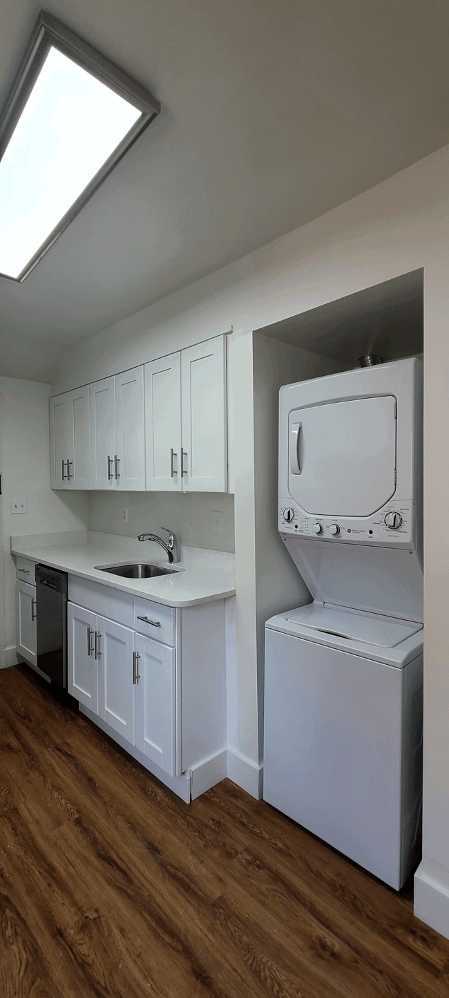 Kitchen - 5705 36th Ave Apartments