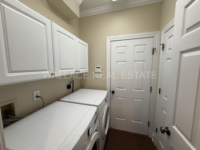 Photo - MAIN LEVEL LIVING IN THE HEART OF FARRAGUT...4 BEDROOM!!