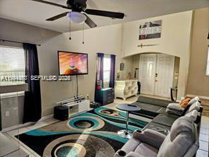 Photo - 165 NE 32nd Terrace