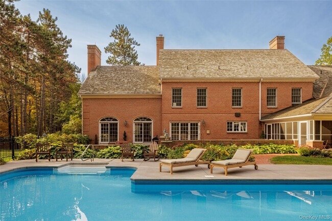 Photo - 147 Rock City Rd