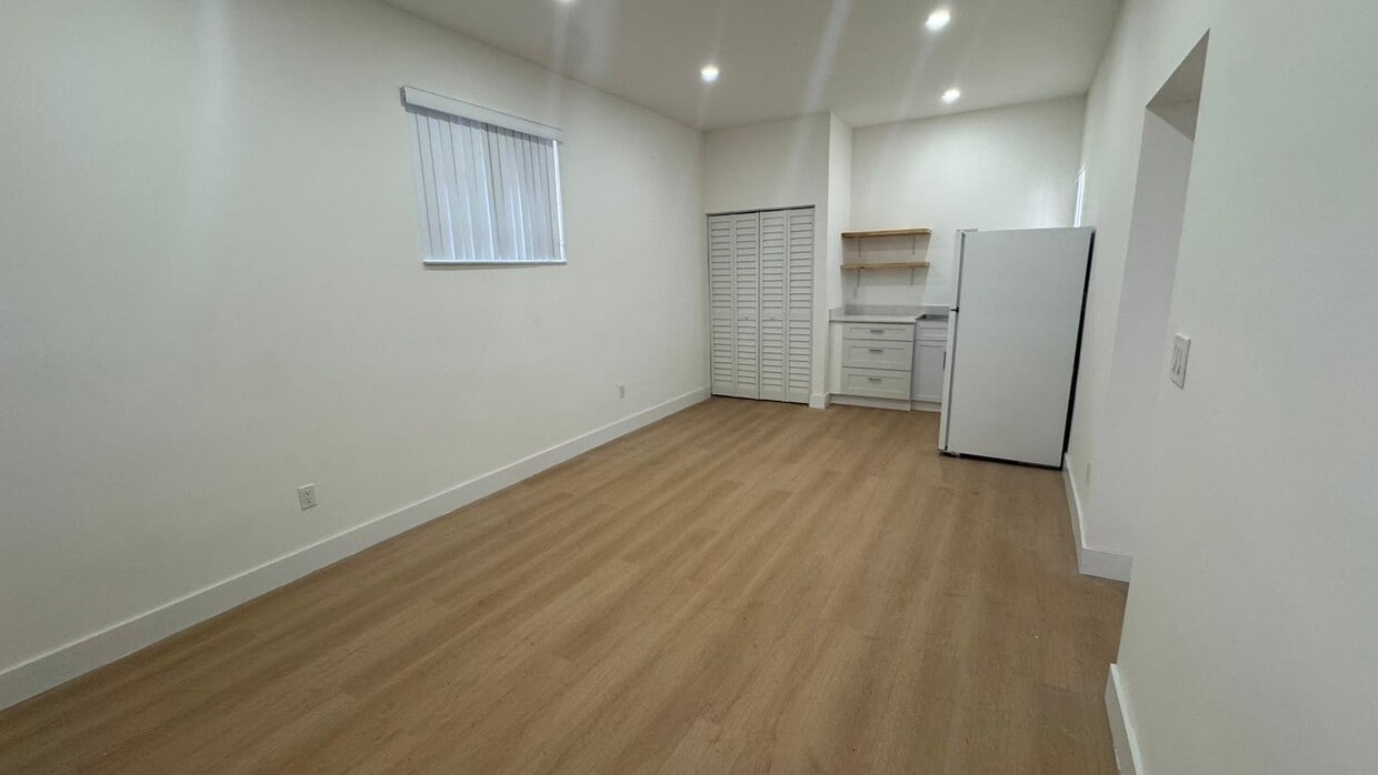Photo - 3510 SW 58th Ct (Miami, FL)
