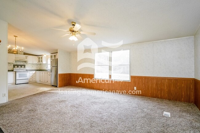 Photo - 1007 E River Rd