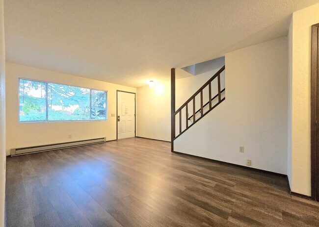 Photo - VanBar Unit B