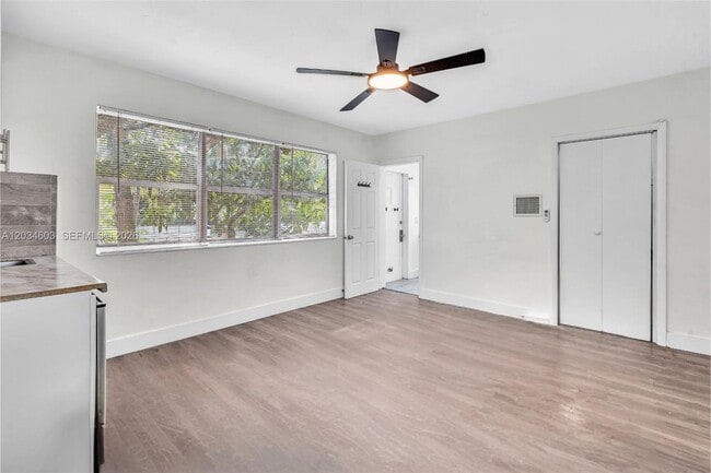 Photo - 327 NE 55th St Unit STUDIO