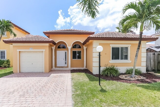 Photo - 1241 NE 41st Pl Casa