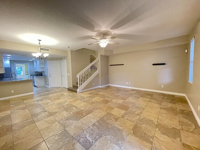 Photo - 1649 Napoli Dr W