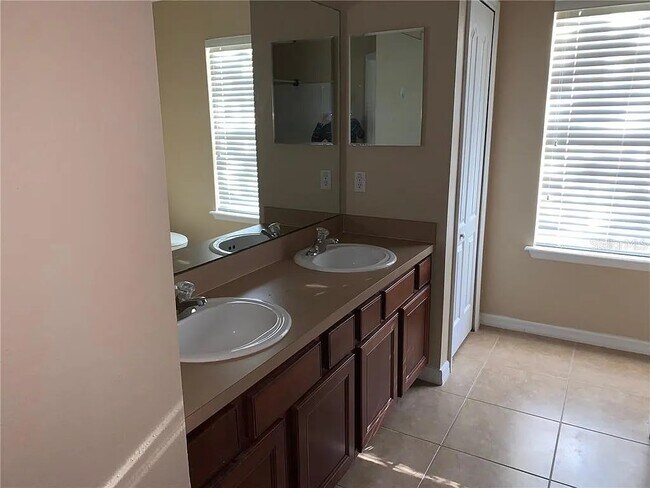 7141 Harmony Square Dr S Unit 7141