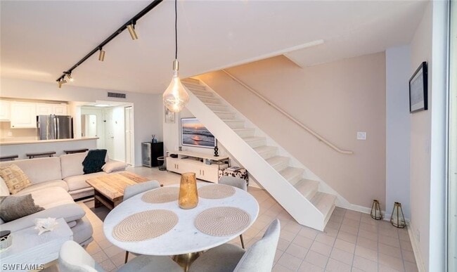 Photo - 5 Bluebill Ave Unit 305/405