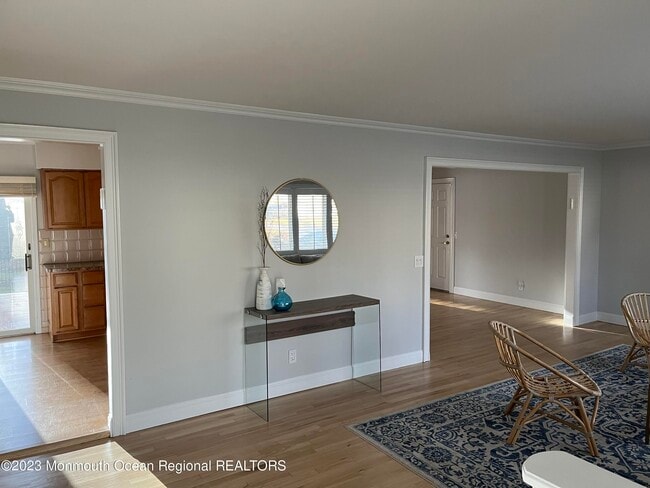 Photo - 128 Whalepond Rd