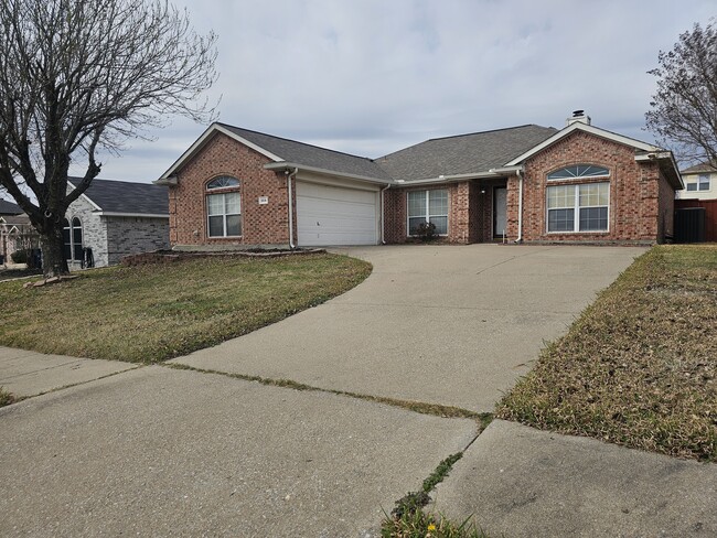 Building Photo - 3516 Valley Forge Dr