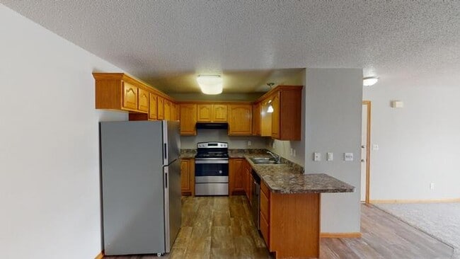 Photo - 2711 Marina Rd SE