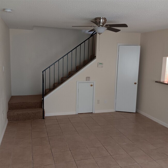 Photo - 5650 Birchmont Dr Unit C