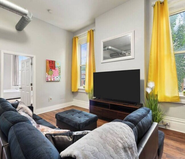 Photo - 2134 E Carson St Unit #1