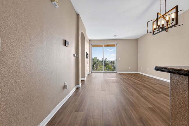 Photo - 3857 Pell Pl Unidad 311