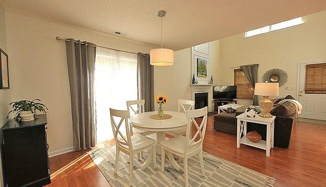 Photo - 5009 Gaithers Pointe Dr