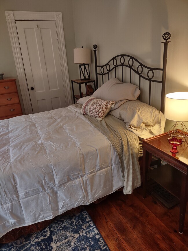 Photo - 363 Laurel St Unidad Studio