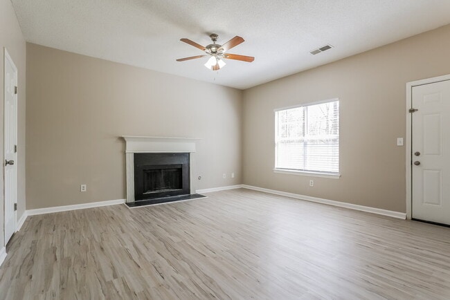 Photo - 3179 Lower Creek Dr