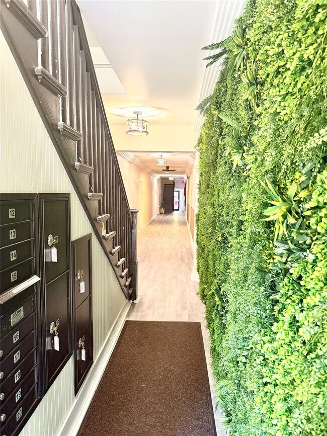 Photo - 2000 Jefferson St Unit 18