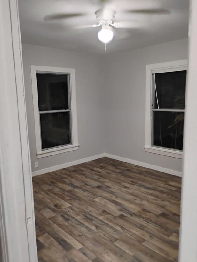 Photo - 112 E Morris St