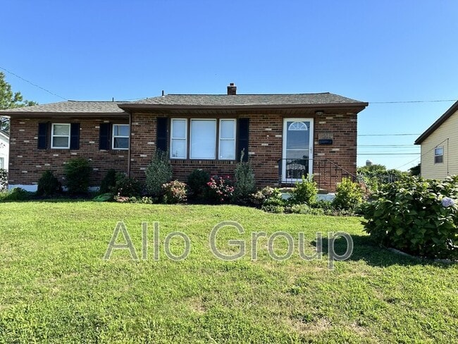 Building Photo - 23 Freeport Rd Rental