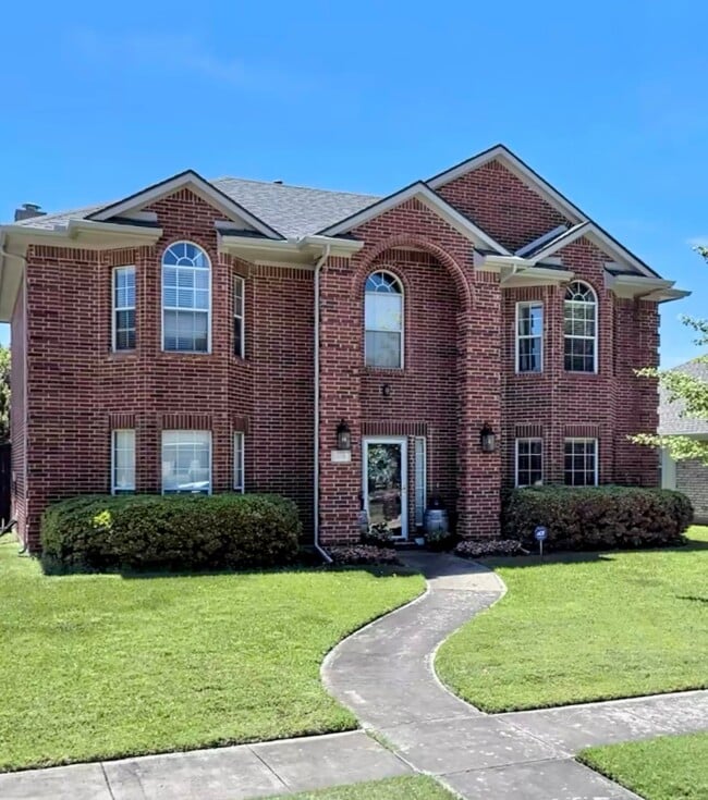 Photo - 610 Butternut Dr