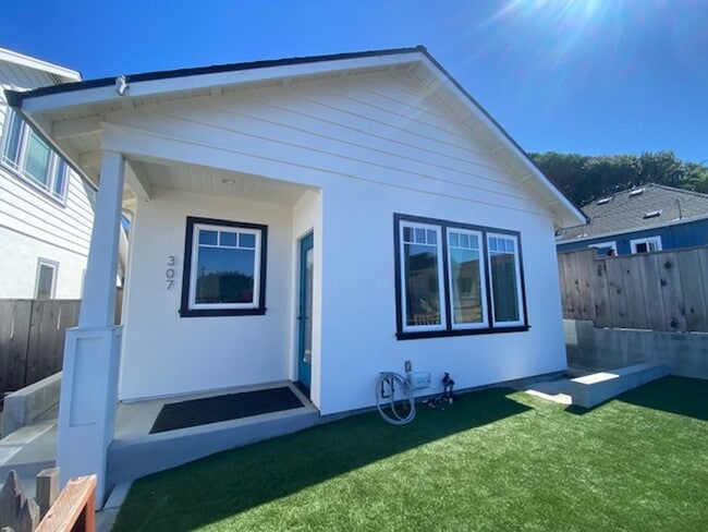Pacific Grove Cottage! - Pacific Grove Cottage!
