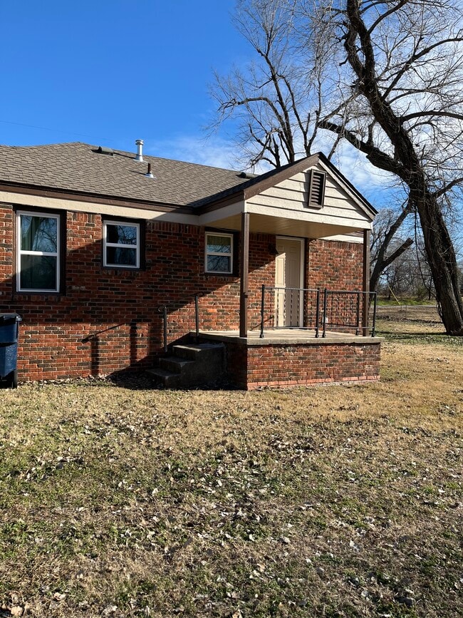 Photo - 4015 NE 19th Cir