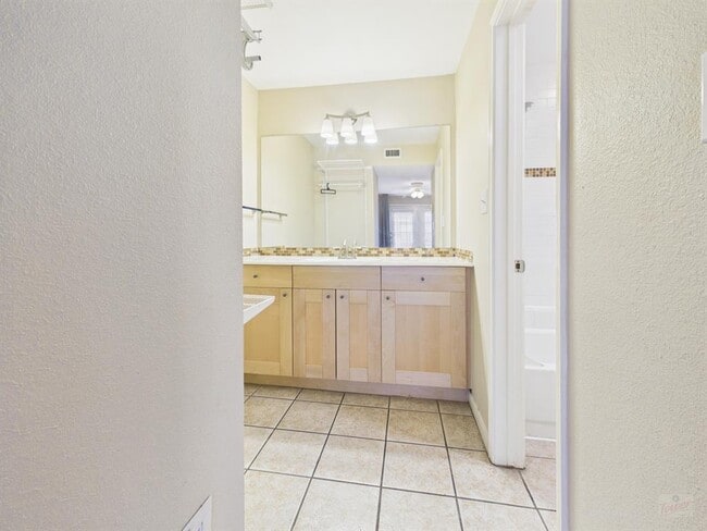Photo - 7685 Northcross Dr Unit 208