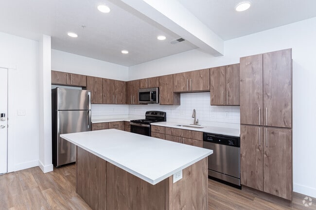 1 habitación, 1 baño - 704 pies cuadrados - Cocina - 400 Element