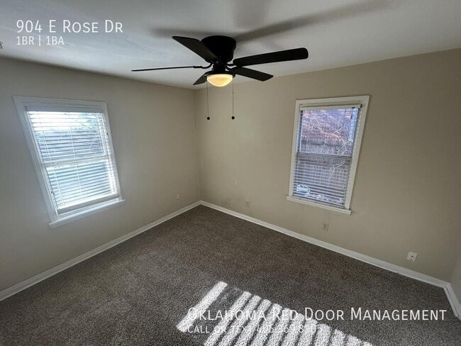 Photo - 904 E Rose Dr