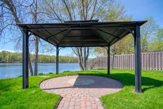 Photo - 278 Rue Riviera Unit ID1340590P