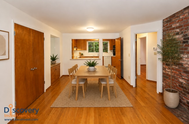 Photo - Contemporary North Berkeley 2 Bedroom Condominium Unit 3