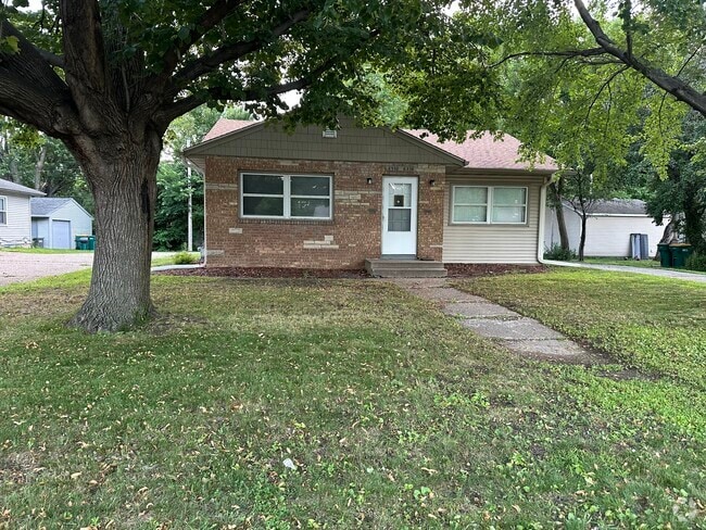 Building Photo - 6338 Nicollet Ave Rental