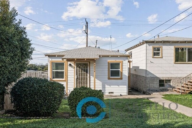 Building Photo - 4332 Cleveland Ave