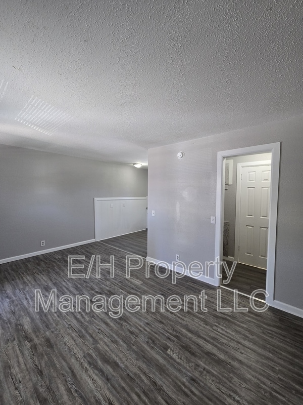 Photo - 1924 S Broadway Unidad Apt 32