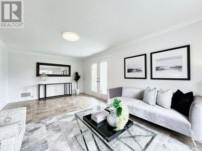 Photo - 38 McKay Crescent