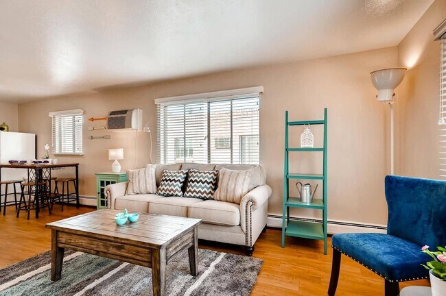 1335 Monroe
