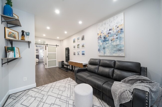 Photo - 813 Willow Ave Unit 2N