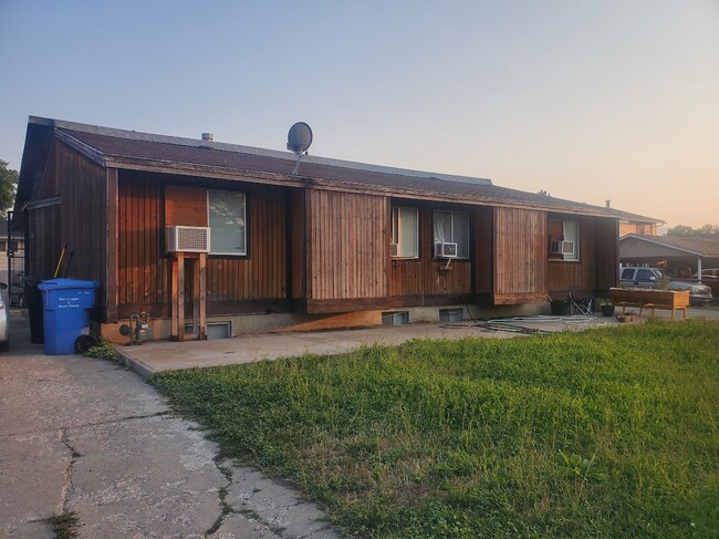 Building Photo - 296 W 1100 N Rental