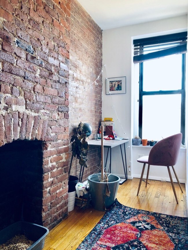 Seventh Avenue Townhome For Rent In Brooklyn Ny Forrent Com