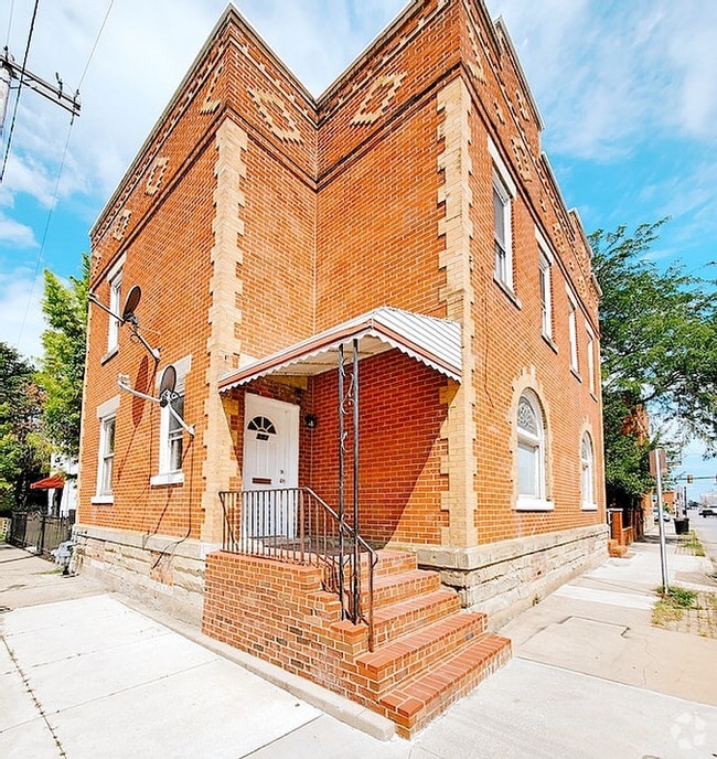 Building Photo - 991 Parsons Ave Unit 991 Rental