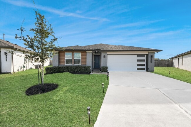 Photo - 202 Serena Pk Ln