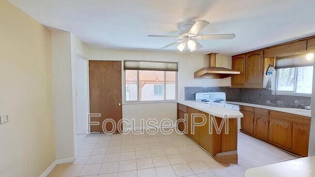 Photo - 4030 S Fox St