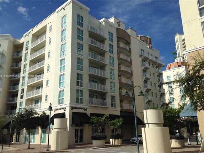 Building Photo - 7280 SW 90th St Unit 309 Rental