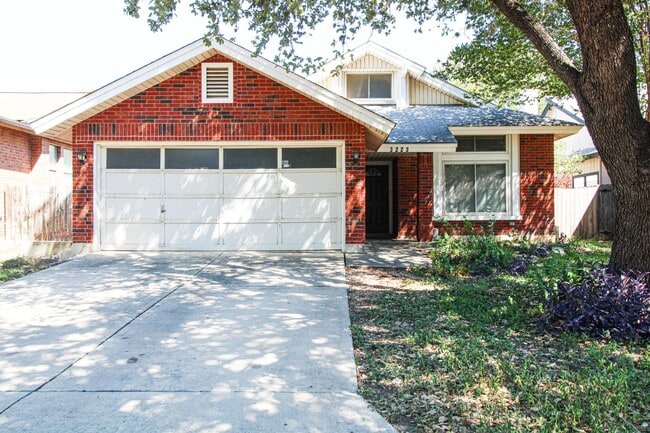 Photo - 3223 Tree Grove Dr