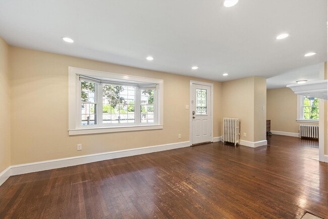 Photo - 303 Central St
