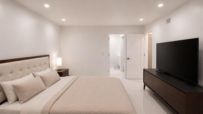 Photo - 6249 Bay Club Dr Unit 3