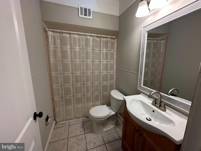 Photo - 1909 S Hemberger St