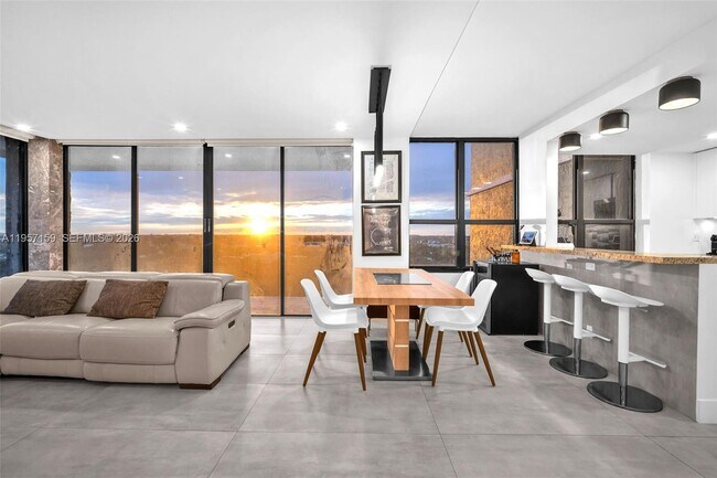 Photo - 780 NE 69th St Unidad 1509