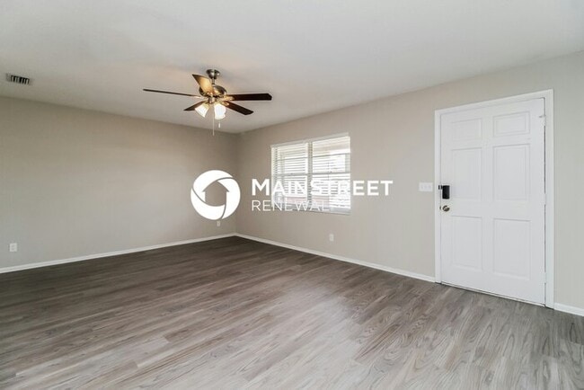 Photo - 3 Bedroom Pet-Friendly Home in Port Orange, FL with Main Street Renewal